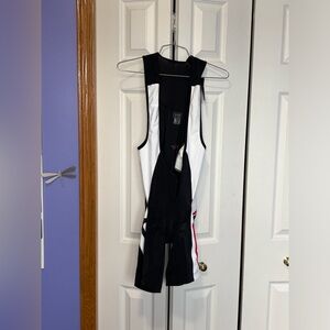 Men’s Bib-style bike shirts with chamois.